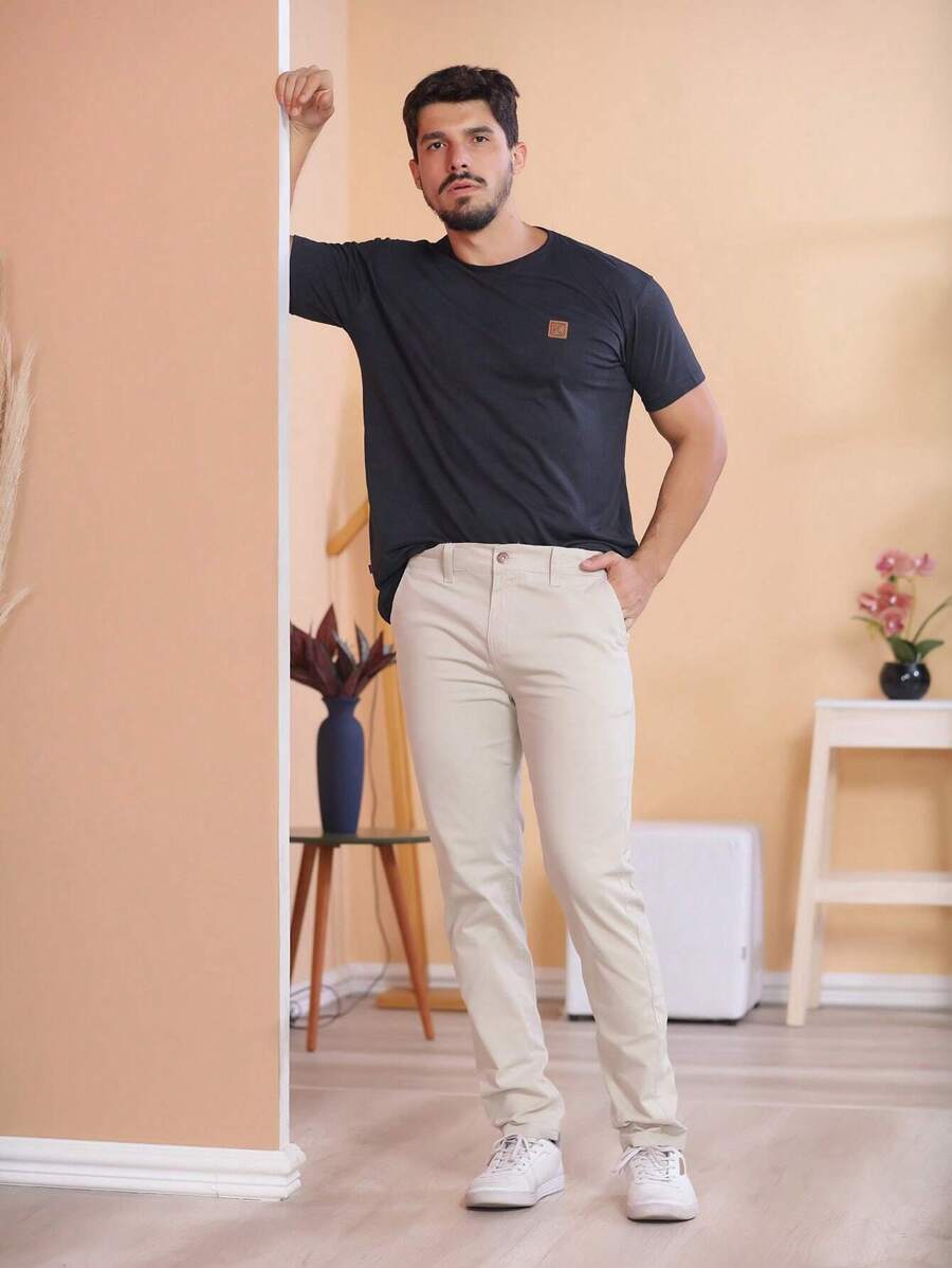 Calça Masculina em Sarja com Elastano Estilo Alfaiataria Esporte Fino Elegante com Bolsos Alta Durabilidade