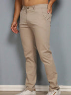 Calça Masculina em Sarja com Elastano Estilo Alfaiataria Esporte Fino Elegante com Bolsos Alta Durabilidade